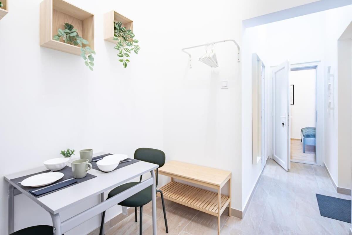 Central - New - Comfy Ac Studio Βουδαπέστη Εξωτερικό φωτογραφία